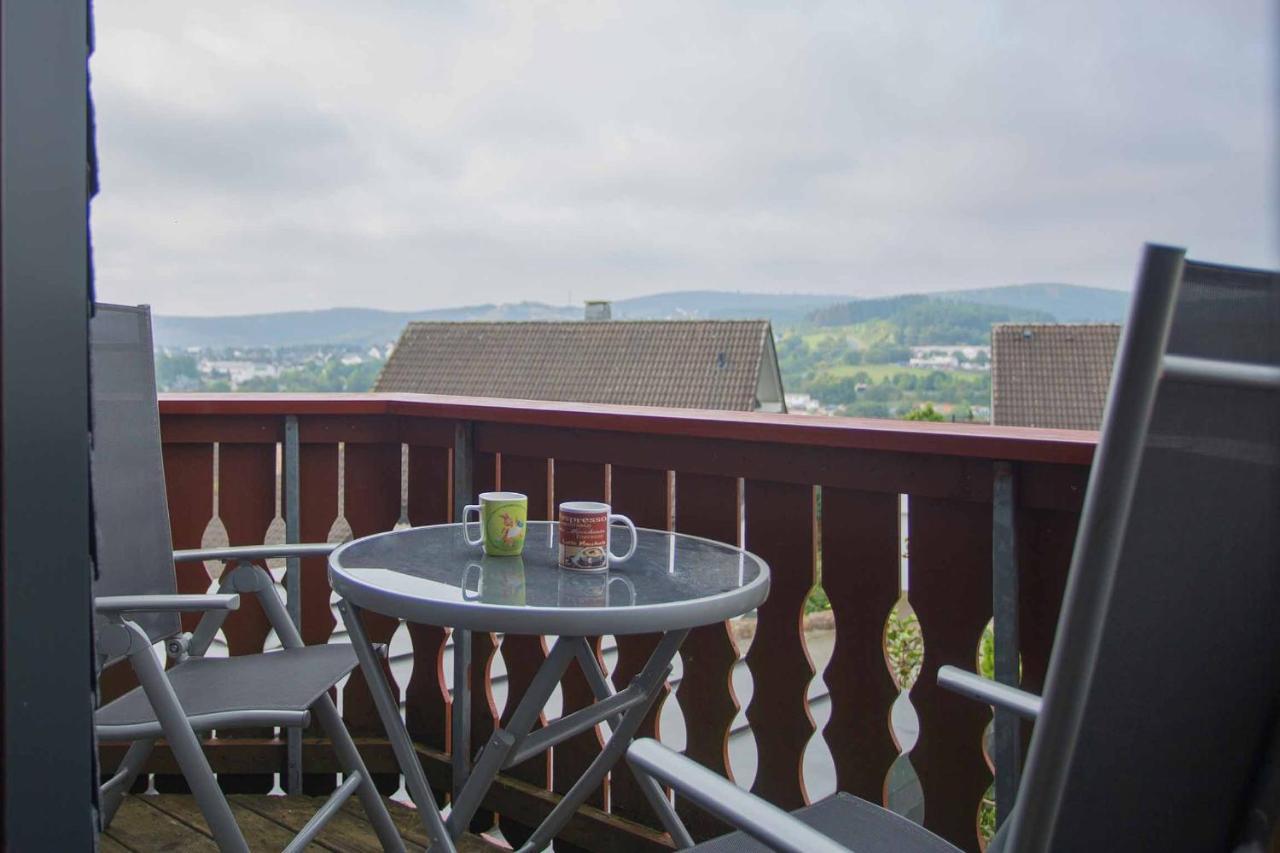 Ferienwohnung Winterberg-Blick エクステリア 写真